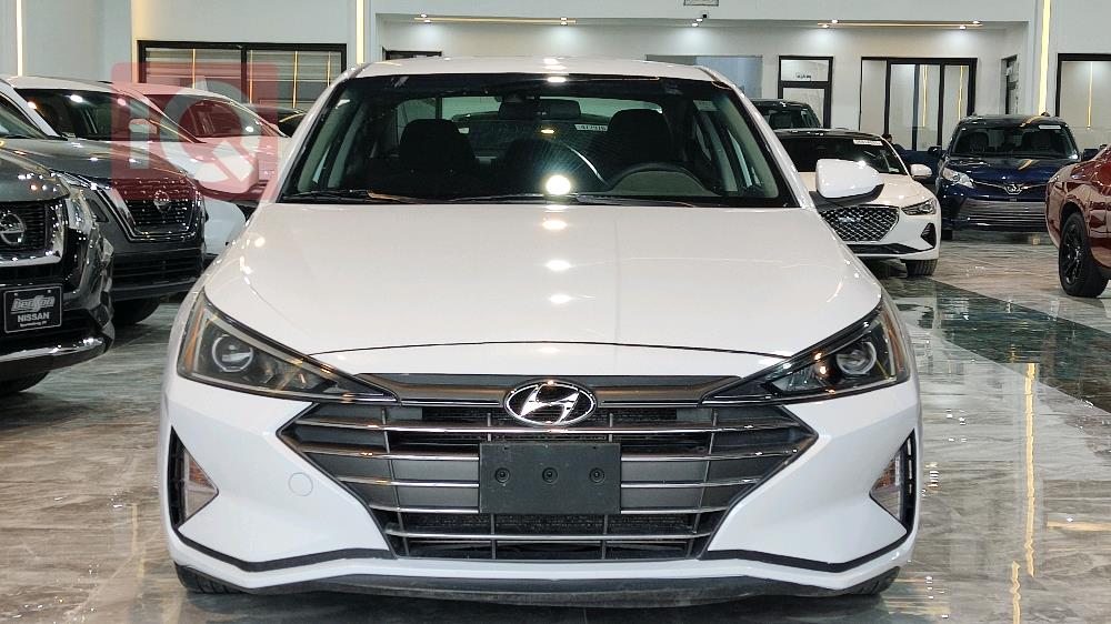 هیوندای ئەلەنترا